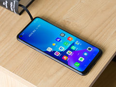 realme 真我V13图赏：大电池长续航也有均衡手感