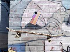 真我GT Neo 20天热销20万台，realme发力中高端初见成效