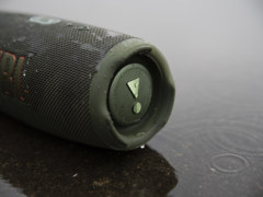 JBL CHARGE 5蓝牙低音炮体验：防尘防水 荒野求生都不怕