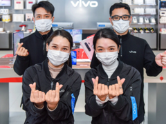 iQOO一代电池安心换仅69元！售后服务堪称行业标杆