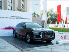 红旗敬英雄 雪车助冬运 红旗携手中国体育再启新程