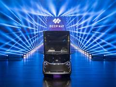 DeepWay发布首款智能新能源重卡，法拉利同款设计师助力超跑级货运体验