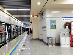 盲盒、鲜花与陈欧旗下共享充电宝 正重新定义着“地铁消费圈”