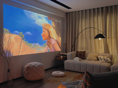 客厅使用投影怎么选 小白用户极米购机指南