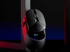 不断更新对「外设」的定义，雷柏屏显电竞游戏鼠标，客制化个性定制