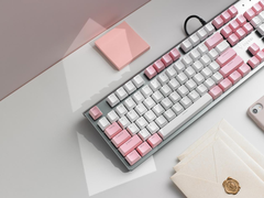 自主红外银轴，可浸水  雷柏V530防水背光游戏机械键盘粉黛冰苏打图赏