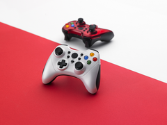 重温经典  雷柏V600S无线振动游戏手柄试玩《魂斗罗》