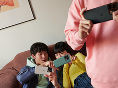 一加 10 Pro 亮相首届英雄联盟手游职业联赛， 为职业选手提供流畅赛事体验