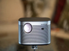 连续四年出货量位居中国投影设备市场第一，极米用实力说话