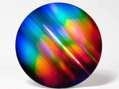 英特尔与QuTech合作 规模化生产硅量子比特