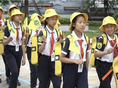 浙江杭州开通全国首条“通学路”，云守护孩子们独立上下学