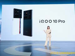 顶级骁龙8+旗舰 iQOO 10系列强悍亮相：售价仅3699元起