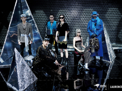 京东打造中国首个数码潮品时装秀 时尚穿搭轮番登场大秀科技范儿