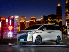 先进标准引领高质量发展，光峰科技获颁深圳标准认证证书