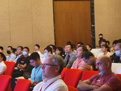 万卡级组网畅通无阻！锐捷网络推出AI-Fabric智算中心网络解决方案