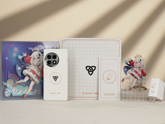 一加Ace2Pro原神派蒙主题礼盒图赏：来和派蒙一起冒险吧