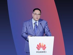 全面拥抱AI智能时代，使能行业数智化转型