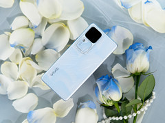 vivo S18体验：轻薄上阵，续写东方美学