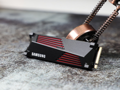 极速游戏性能！三星990 PRO高阶PCIe 4.0固态硬盘实现游戏秒载入