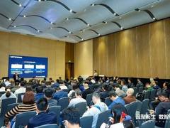 汽车行业数智化，华为与伙伴协同作战共拓蓝海