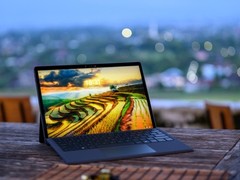 娱乐办公两不误，戴尔Latitude 7350可拆卸式笔记本电脑就是旅途最佳伴侣！