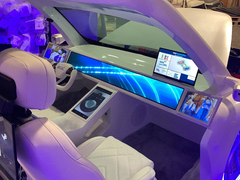 英特尔推出AI增强型软件定义汽车，开启未来出行新篇章