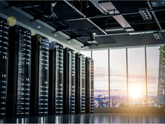 人工智能时代的边缘和超空间数据中心：爆炸性需求和重要风险