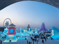 理光投影机产品矩阵 点亮哈尔滨冰雪大世界的“冰雪奇缘”