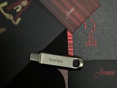 闪迪至尊高速™酷奂™Type-C™闪存盘：高效移动存储的时尚之选