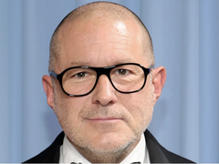 469亿！OpenAI豪购“iPhone之父”公司，Altman要开始做硬件了