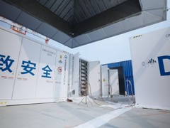开门第一烧丨海辰储能完成全球首次开门燃烧试验
