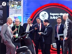 智能安全被国外观展商高频点赞 九号电动车在链博会上展示中国智造硬实力