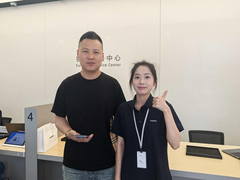 暮色中的导航灯