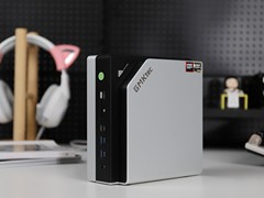 极摩客EVO-X2评测：锐龙 AI Max+ 395加持，桌面上的Mini AI超算中心