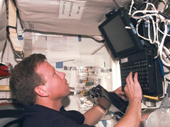 一粒墨滴的逆袭：爱普生黑科技如何让打印“快准省”