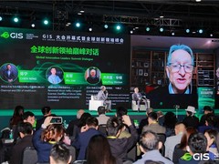 从“更聪明”到“更经济”，云天励飞陈宁与AI教父Hinton破题AI未来