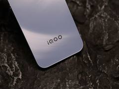 颜值性能双在线！iQOO Z11 Turbo携骁龙8 Gen5+质感设计来袭