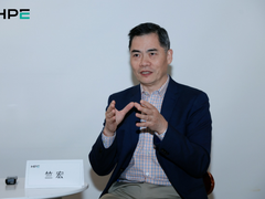 迈向网络“自动驾驶”：HPE如何重构AI时代的网络底座