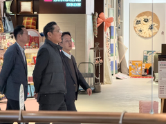 三星电子会长李在镕逛京东MALL，打卡全球购跨境体验店，体验中国消费市场活力