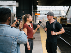 森海塞尔教你如何在嘈杂环境中使用无线麦克风录制采访