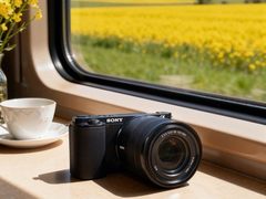 一镜走天下，直出更生动！索尼推出ZV-E10系列18-135mm大变焦套装