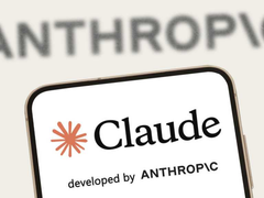 DeepSeek再被针对，Anthropic指控三家中国AI公司蒸馏剽窃，马斯克硬刚“贼喊抓贼”