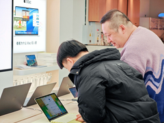 京东MALL正式开售！iPhone 17e国补后3999元起，MacBook Neo国补后3909.15元起