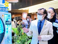 AWE的“凝视”：当日本工程师的镜头对准中国创新，一个时代的背影正在远去