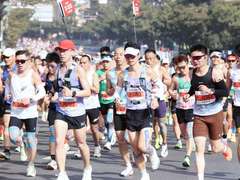 8届青马“全勤跑者”打卡海尔智跑之家