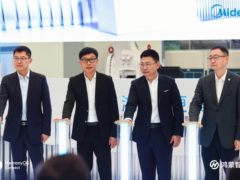 美的携手华为：全球首台鸿蒙智选美的智能空调上市
