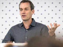 谷歌AI部门大洗牌，首席科学家Jeff Dean离职